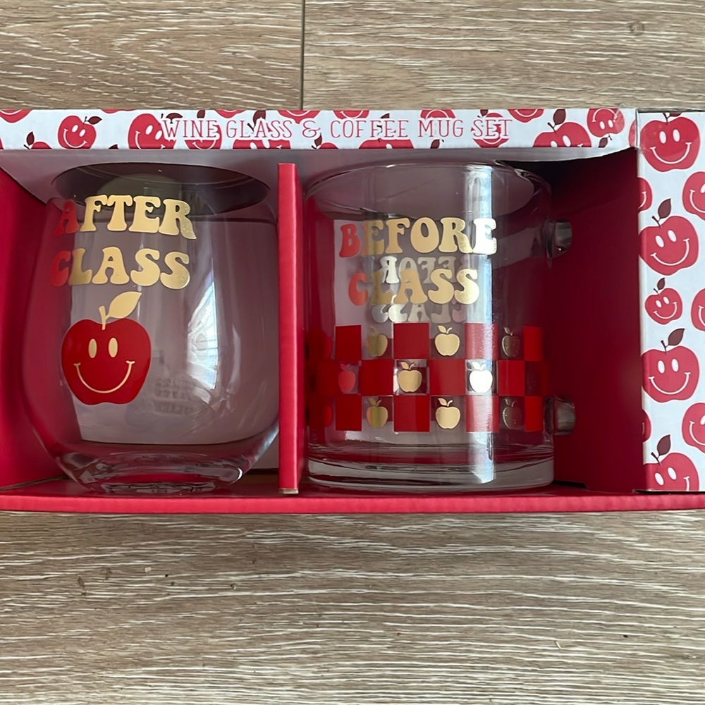 Teacher Appreciation Boxed Set Wine Glass & Mug Apple & Golden details BNWT